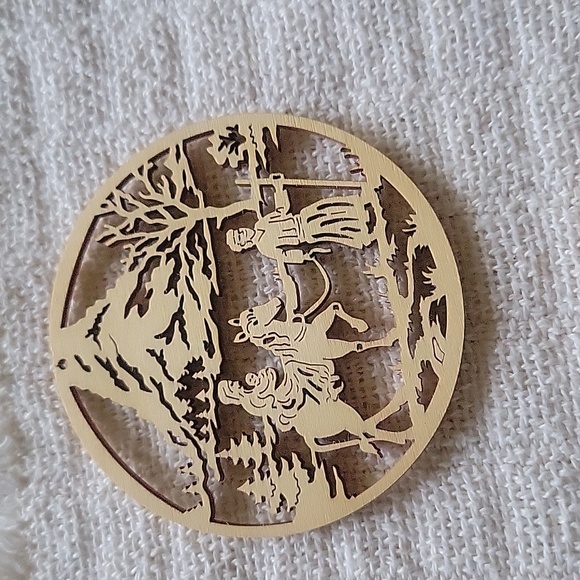 Laser cut wood Christmas ornaments - Picture 5 of 11